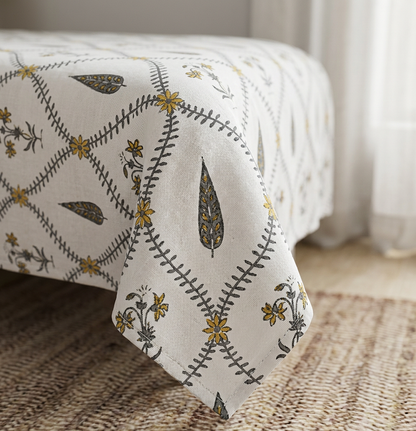 Lite Star Collection: Heritage Lattice Artisan Cotton Bedsheet Set - closeup